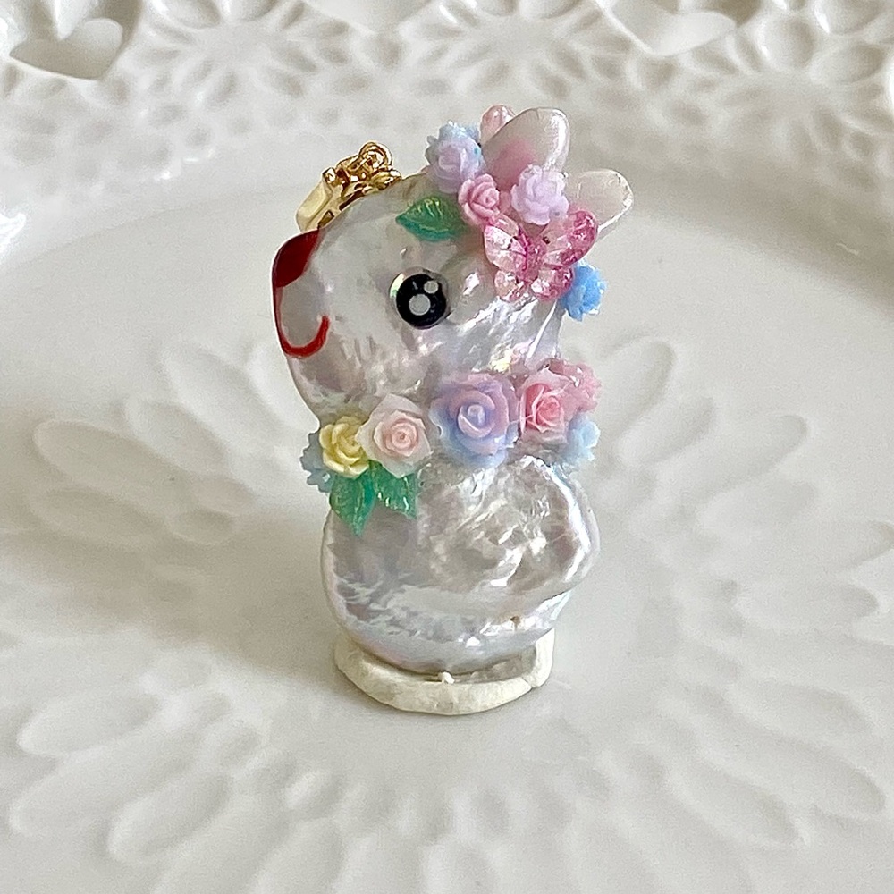 P234-Handmade Twin Coin Pearl Bunny Detachable Pendant